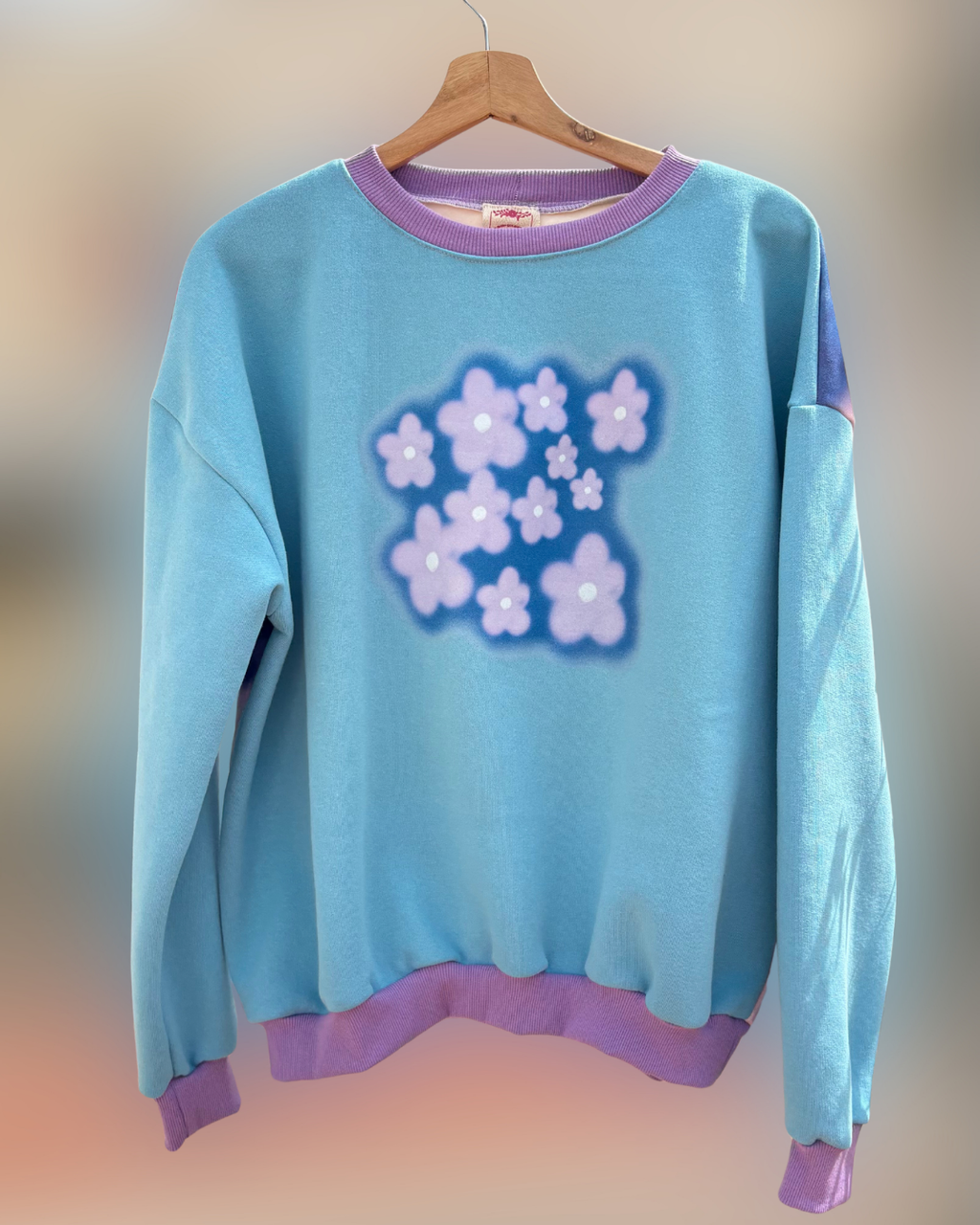 Buzo Flores Nubes - Edición Limitada 🌸☁️