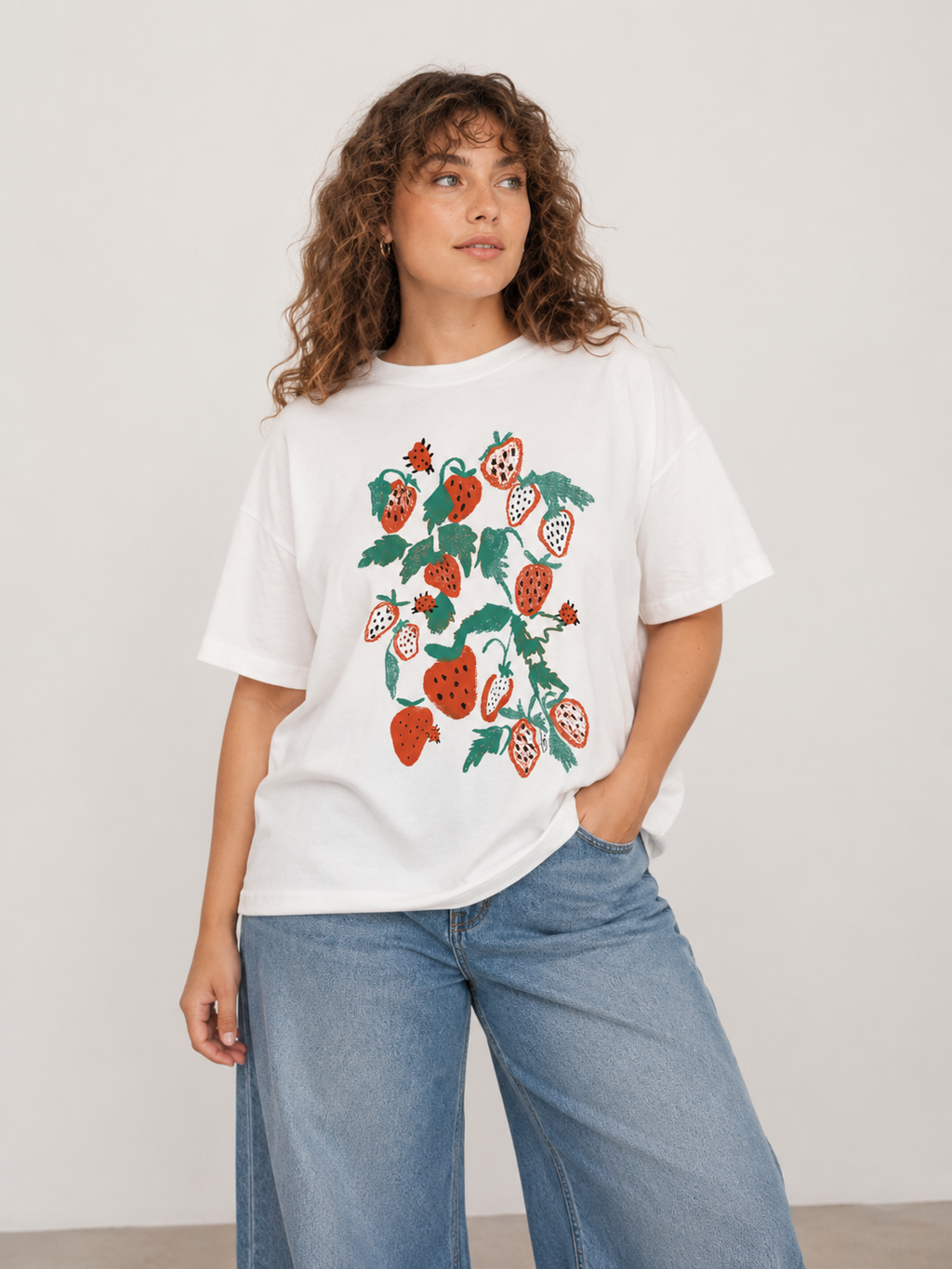 Remera frutillas salvajes