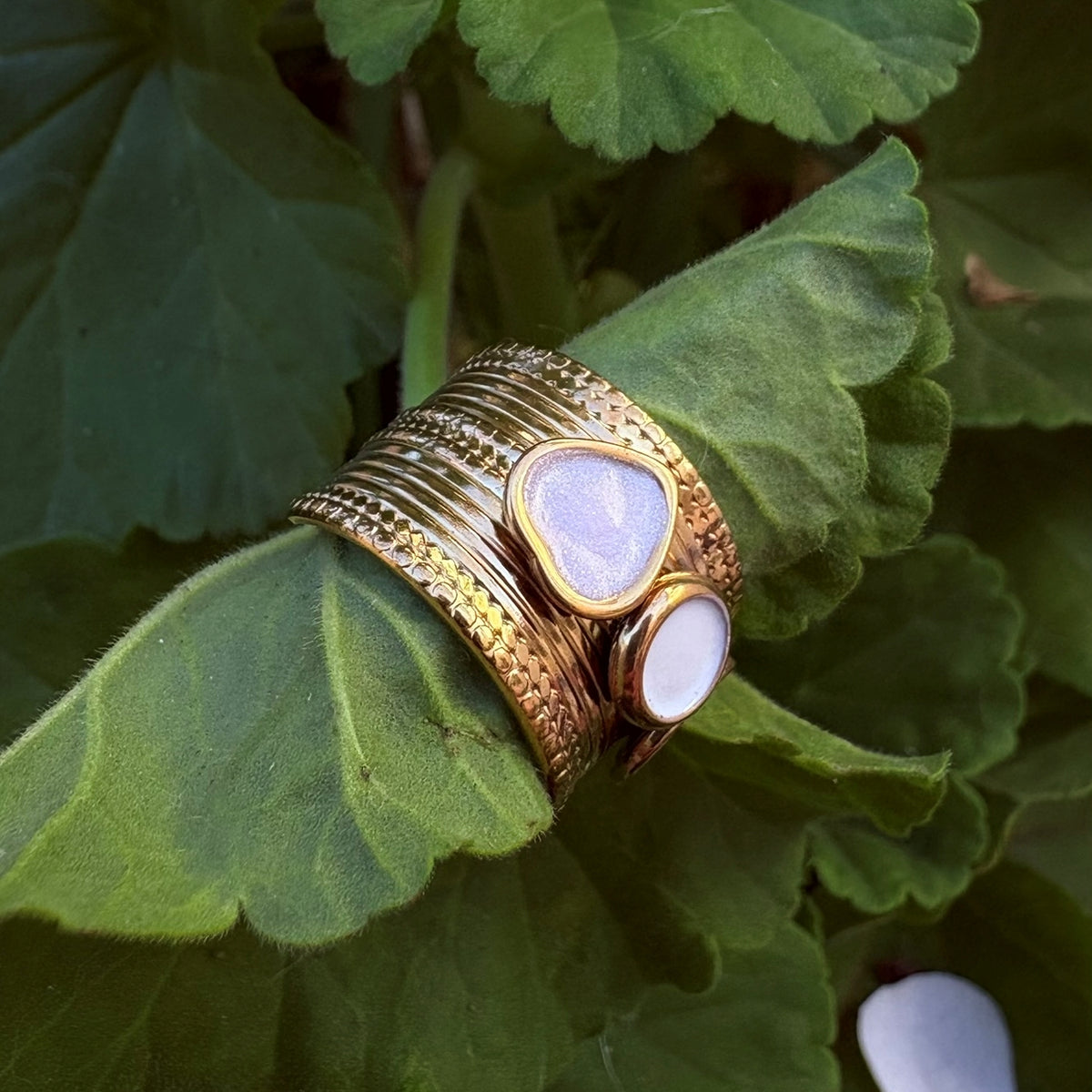 Anillo Piedras - Acero dorado